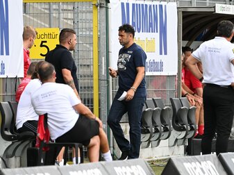 Wird nicht gesperrt: Arminien-Coach Uli Forte. Wird nicht gesperrt: Arminien-Coach Uli Forte.