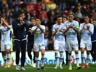 Der ukrainische Fußball-Rekordmeister Dynamo Kiew darf vom Einzug in die Gruppenphase der Champions League träumen. Der ukrainische Fußball-Rekordmeister Dynamo Kiew darf vom Einzug in die Gruppenphase der Champions League träumen.