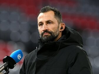 Bayern Münchens Sportvorstand Hasan Salihamidzic will sich von seinem Förderer Uli Hoeneß klarer abgrenzen.