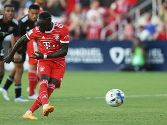 Die beiden Star-Neuzugänge Sadio Mane und Matthijs de Ligt haben einen Traumeinstand im Trikot des FC Bayern gefeiert. Die beiden Star-Neuzugänge Sadio Mane und Matthijs de Ligt haben einen Traumeinstand im Trikot des FC Bayern gefeiert.