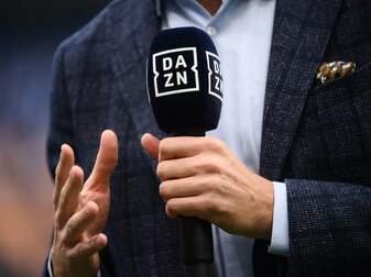 Der Pay-TV-Anbieter Sky bietet all seinen Kunden das Jahresabonnement des Streamingdienstes DAZN einen Sonderpreis an.