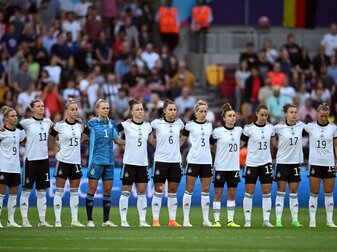 Der Siegeszug der deutschen Fußballerinnen bei der EM in England sorgt für immer bessere TV-Quoten. Der Siegeszug der deutschen Fußballerinnen bei der EM in England sorgt für immer bessere TV-Quoten.