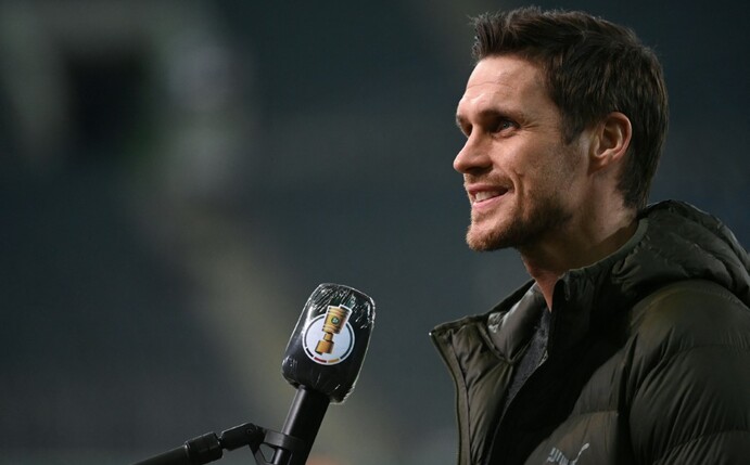 Sportdirektor Sebastian Kehl von Fußball-Bundesligist Borussia Dortmund verspürt bei den Vertragsverlängerungen von M