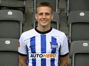 Der Argentinier Santiago Ascacibar verlässt den Fußball-Bundesligisten Hertha BSC nach zweieinhalb Jahren. Der Argentinier Santiago Ascacibar verlässt den Fußball-Bundesligisten Hertha BSC nach zweieinhalb Jahren.