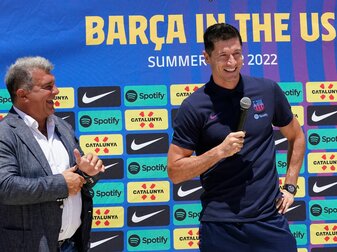Barcelona hat Lewandowski von Bayern München verpflichtet - braucht dafür aber noch Geld. Barcelona hat Lewandowski von Bayern München verpflichtet - braucht dafür aber noch Geld.