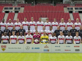 Fußball-Bundesligist VfB Stuttgart hat sich knapp eine Woche vor dem Pflichtspielauftakt in Torlaune präsentiert. Fußball-Bundesligist VfB Stuttgart hat sich knapp eine Woche vor dem Pflichtspielauftakt in Torlaune präsentiert.