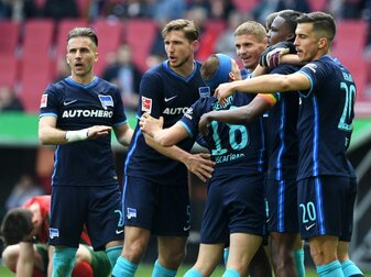Auf Hertha BSC wartet bis zum Saisonstart in der Fußball-Bundesliga in zwei Wochen noch ein bisschen Arbeit. Auf Hertha BSC wartet bis zum Saisonstart in der Fußball-Bundesliga in zwei Wochen noch ein bisschen Arbeit.