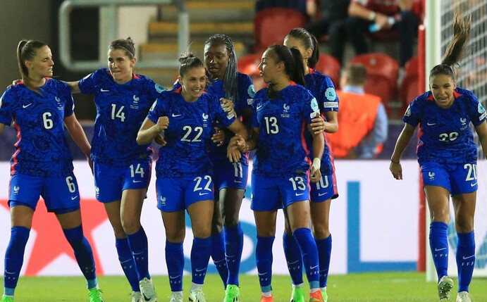Geheimfavorit Frankreich hat erstmals das Halbfinale einer EM erreicht und fordert dort am Mittwoch die DFB-Frauen herau