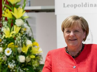 Ist eine große Unterstützerin der DFB-Frauen: Ex-Kanzlerin Angela Merkel. Ist eine große Unterstützerin der DFB-Frauen: Ex-Kanzlerin Angela Merkel.