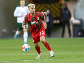 Fußball-Bundesligist FC Augsburg wird ohne Niklas Dorsch in die neue Saison starten müssen. Fußball-Bundesligist FC Augsburg wird ohne Niklas Dorsch in die neue Saison starten müssen.