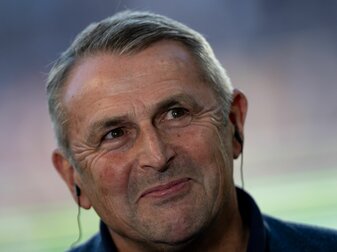 Kann nicht viel geld für teure Spieler ausgeben: Fortuna-Vorstand Klaus Allofs. Kann nicht viel geld für teure Spieler ausgeben: Fortuna-Vorstand Klaus Allofs.