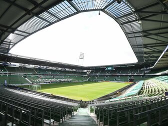 Am 8. Spieltag sollen die Spielerinnen von Werder Bremen im Weserstadion gegen die Frauen des SC Freiburg antreten. Am 8. Spieltag sollen die Spielerinnen von Werder Bremen im Weserstadion gegen die Frauen des SC Freiburg antreten.