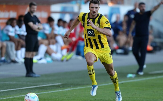 Rechtsverteidiger Thomas Meunier hat seinen Klub Borussia Dortmund für die Transferpolitik gelobt.