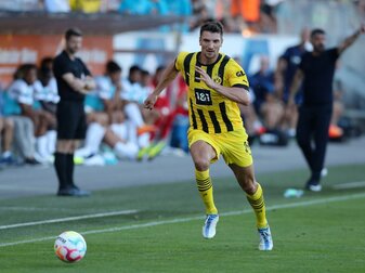 Rechtsverteidiger Thomas Meunier hat seinen Klub Borussia Dortmund für die Transferpolitik gelobt. Rechtsverteidiger Thomas Meunier hat seinen Klub Borussia Dortmund für die Transferpolitik gelobt.