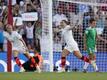 Will zu einer besseren Stimmung in England beitragen: Fran Kirby (M).