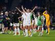 Wollen mit einem Sieg über Schweden ins EM-Finale im eigenen Land: Englands Nationalspielerinnen.