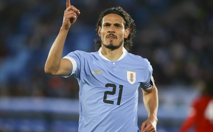 MONTEVIDEO, URUGUAY - JUNE 11: Edinson Cavani of Uruguay celebrates after scoring the first goal of his team during a match between Uruguay and Panama at Centenario Stadium on June 11, 2022 in Montevi
