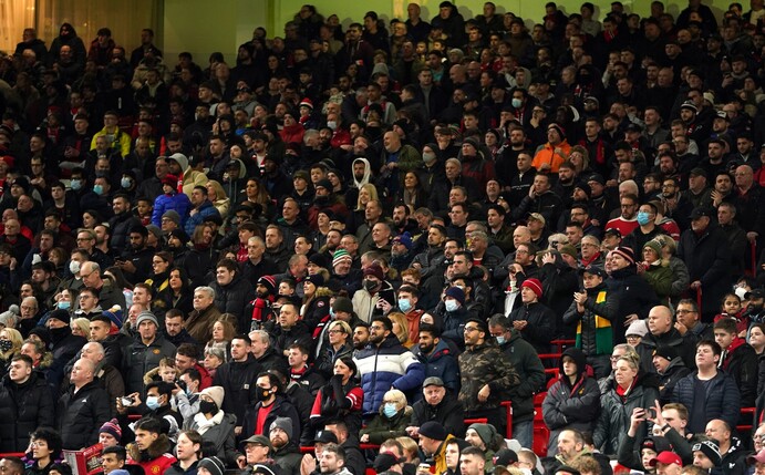 Die UEFA erlaubt in der kommenden Europapokal-Saison wieder den Verkauf von Stehplatz-Tickets.