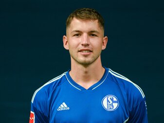 Paderborn leiht Schalker Pieringer aus Paderborn leiht Schalker Pieringer aus