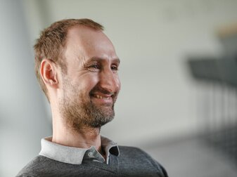 Der Leiter des Nachwuchsleistungszentrums (NLZ) des Fußball-Bundesligisten FC Bayern München: Jochen Sauer. Der Leiter des Nachwuchsleistungszentrums (NLZ) des Fußball-Bundesligisten FC Bayern München: Jochen Sauer.