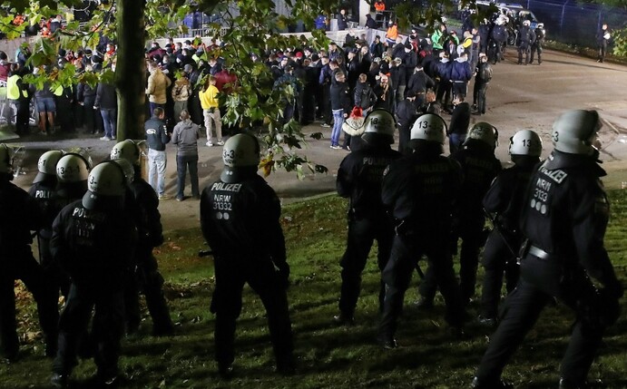 Medien: Wolfsburg-Spieler in Jena von Fans bedrängt