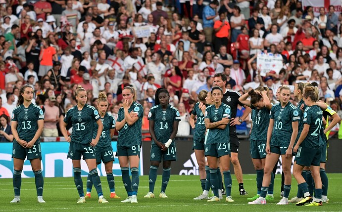 Die DFB-Frauen unterlagen England nach Verlängerung mit 1:2.