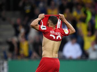 Herthas Marc Oliver Kempf verschoss den entscheidenden Elfmeter. Herthas Marc Oliver Kempf verschoss den entscheidenden Elfmeter.