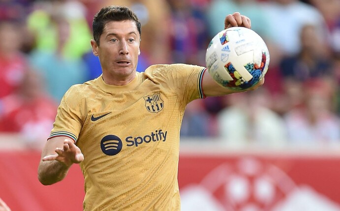 Hat sich mit seinen ehemaligen Vorgesetzten ausgesprochen: Ex-Bayern-Torjäger Robert Lewandowski.