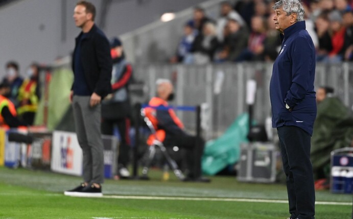 Kiews Trainer Mircea Lucescu (r) sah beim Champions-League-Qualifikationsspiel gegen Graz einen Hinspiel-Sieg.