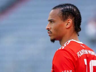 Bayern-Angreifer Leroy Sane sieht den FCB gut gerüstet für die kommende Saison. Bayern-Angreifer Leroy Sane sieht den FCB gut gerüstet für die kommende Saison.