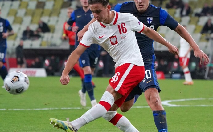 Düsseldorf leiht Karbownik aus