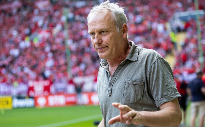 Trainer Christian Streich und seine Freiburger werden in dieser Saison in die Top 20 der ewigen Tabelle vorrücken.