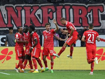 Machtdemonstration zum Start: Bayern deklassiert Frankfurt