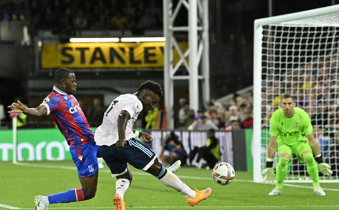 Premier League: Arsenal müht sich zum Auftaktsieg