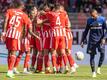 Unions Mannschaft jubelt nach dem Treffer zum 3:0 durch Robin Knoche - der vierte Derbyerfolg in Folge für die Köpenicker.