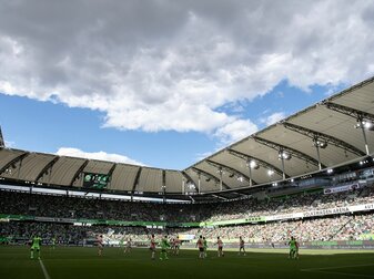 Im Vorfeld der Bundesligapartie in Wolfsburg kam es zu Kontrollmaßnahmen der Polizei gegenüber Bremer Ultras. Im Vorfeld der Bundesligapartie in Wolfsburg kam es zu Kontrollmaßnahmen der Polizei gegenüber Bremer Ultras.