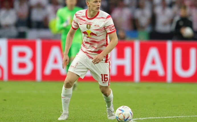 RB Leipzig "wochenlang" ohne Klostermann
