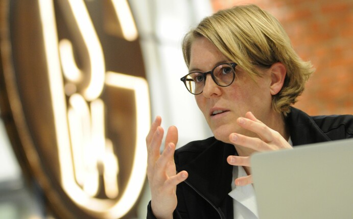 Fordert mehr Diversität in der Fußballbranche: Finanz-Vorständin Christina Rühl-Hamers des Fußball-Clubs Schalke 04