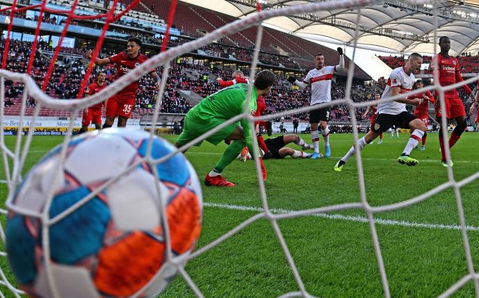 VfB Stuttgart Beendet Rekord-Torlos-Serie – Und Verliert Trotzdem ...