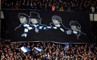 Foto: BVB-Fans singen „Hey Jobe“ – Die Beatles-Songs auf den Tribünen