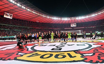 Foto: FCK – Bayer 0:1 – Diese Klubs wurden Double-Sieger