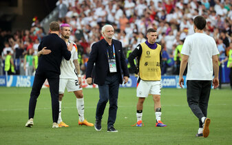 Foto: Diese EM-Legenden saßen 2024 auf der Tribüne