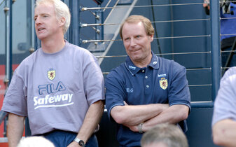 Foto: Vor 22 Jahren: Als Deutschland gegen „Berti McVogts“ spielte…