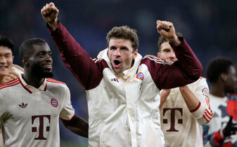 Foto: 5:1 – Auf Schalke verliert Bayern nicht… 