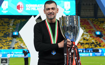 Foto: 3:2 gegen Inter: Zweites Spiel, erster Titel für Milan-Coach Conceicao