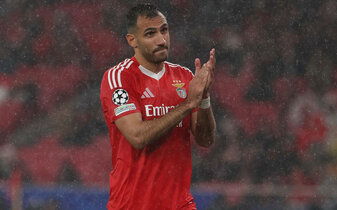 Foto: Griechisches Drama um Pavlidis: 3 Tore gegen Barcelona und Verlierer!