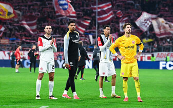 Foto: Eintracht Frankfurt 0:4 bei Bayern: Ein Debakel nach Noten