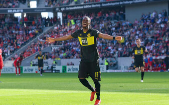 Foto: BVB: Zahlen zu den Transfers Anselmino und Chukwuemeka