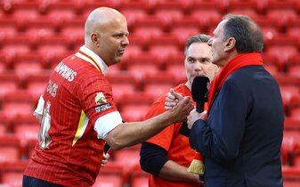 Foto: Englischer Meister – Liverpool strafte 30 Experten ab