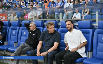 Foto: „Aus“ für Van Wonderen – Die schlechtesten Schalke-Trainer 
